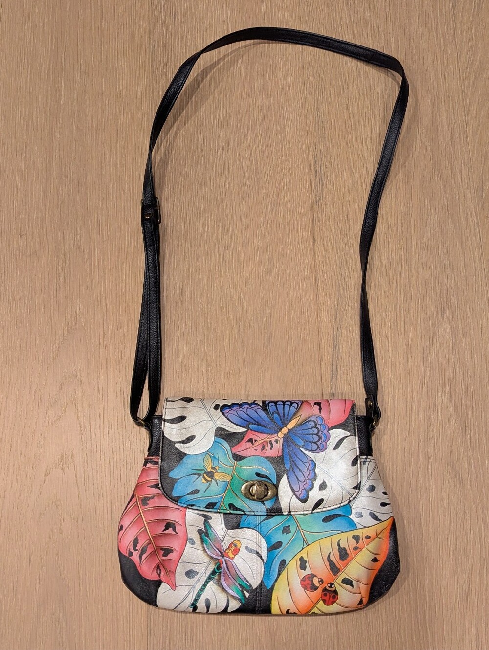 Floral Butterfly Print Crossbody Bag in Multicolor